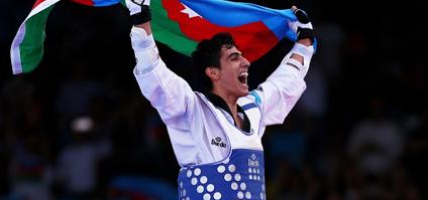 Qızıl medalın sahibi özünə yeni bahalı avtomobil aldı