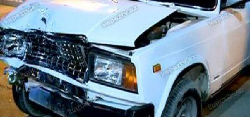 Yolu keçən qadını vuran sürücü qaçdı