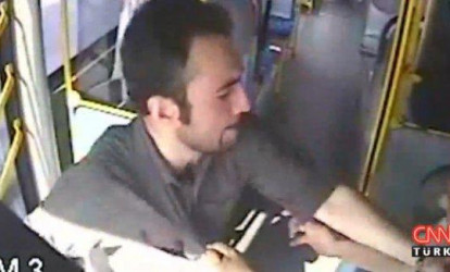 Polisdən avtobus sürücüsünə amansızlıq