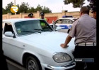 Qazaxda avtomobili yol polisinin üstünə sürdülər