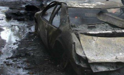 Qorxunc qəza: Polis və sevgilisi diri-diri yandı