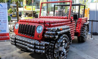 Konserv qutularından avtomobil hazırladılar