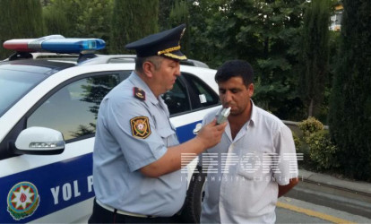 Heydər Əliyev prospektində kütləvi reyd: 32 sürücü saxlanıldı
