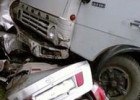 "Kamaz"la minik avtomobili toqquşdu; yol kənarındakı piyada öldü