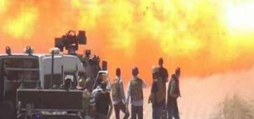 Bomba yüklü avtomobil belə havaya uçdu - Video