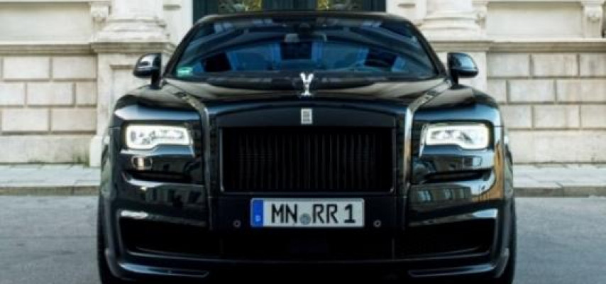"Rolls-Royce"-a "kostyum geyindirdilər"