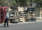 «Shacman» sürətlə gedib döngədə aşdı