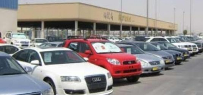 Qazaxıstanda maşın satışı dayandırıldı