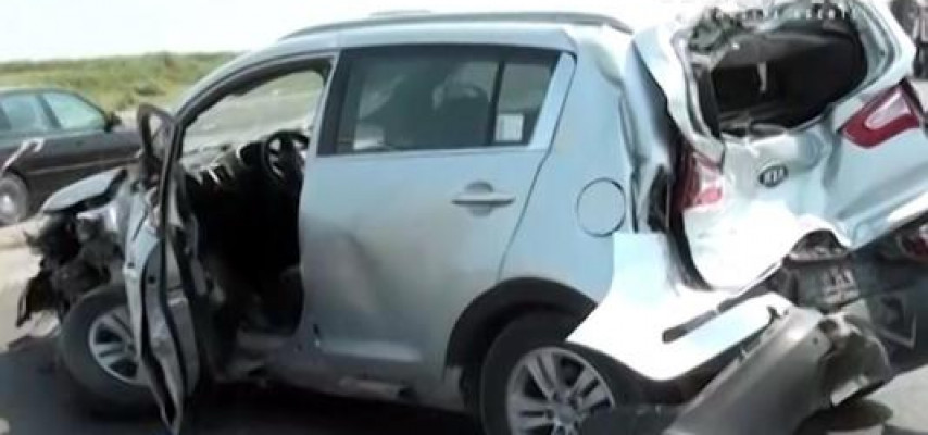 Avtomobil yük maşınına və sərnişin avtobusuna çırpılıb: 3 yaralı