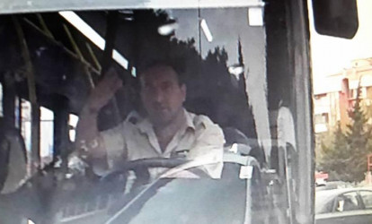 Şou göstərən avtobus sürücüsü işdən qovuldu