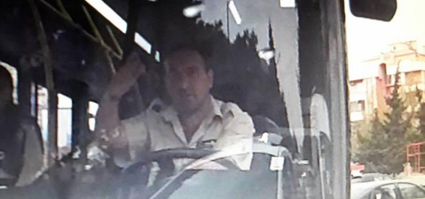 Şou göstərən avtobus sürücüsü işdən qovuldu