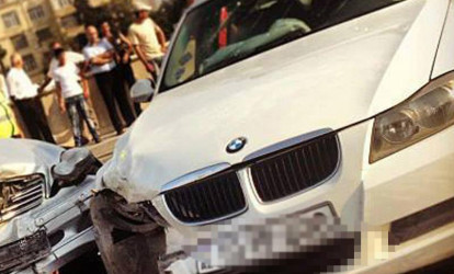 Bakıda polis maşını qəzaya uğradı