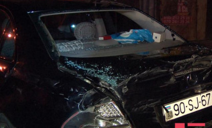 Sərxoş sürücü «Ford»u «Range Rover»ə vurdu; o da «Mersedes»ə – FOTO