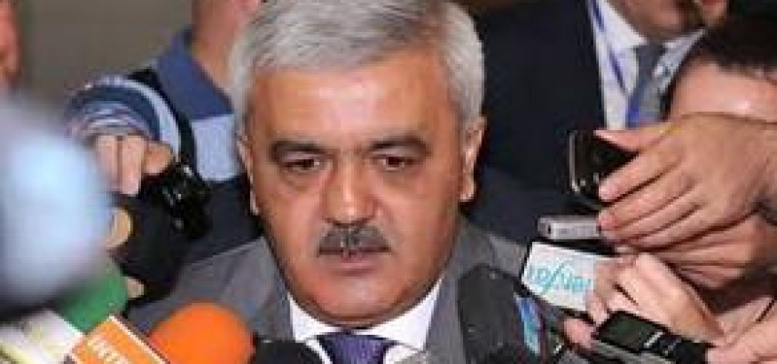 “Benzinin qiyməti niyə düşmür?”- Rövnəq Abdullayevin cavabı