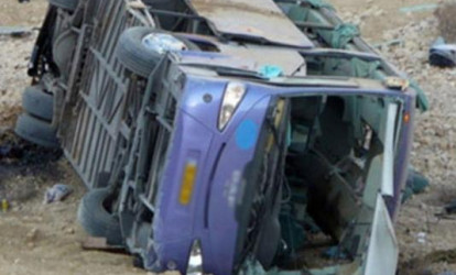Zəvvarları daşıyan avtobus aşdı: 11 ölü