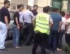 Bakıda polislə sürücü əlbəyaxa oldu - Qan töküldü