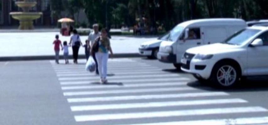 Piyada və sürücülər üçün təhlükəli yol - DİQQƏT