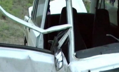 Polislər qəzaya düşdü: 4 yaralı