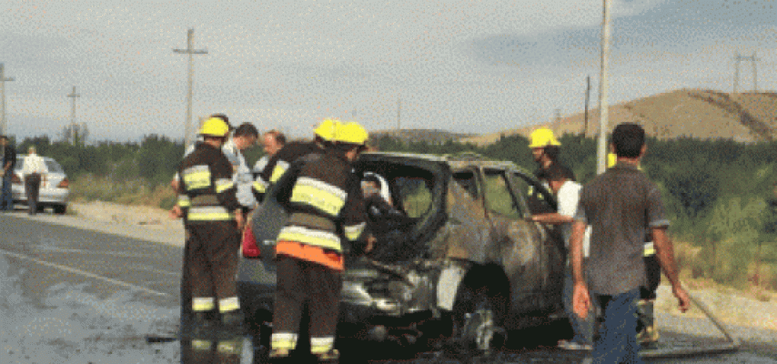 "Nissan Murano" yoldan çıxıb yandı