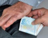 Polisə rüşvət təklif edən sərxoş azərbaycanlı piyada həbs edildi