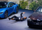 "BMW"-nin rəhbəri avtasalonun açılışında huşunu itirdi