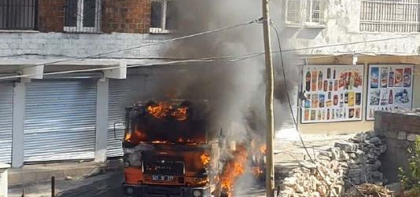 PKK yanğınsöndürən maşını yandırdı