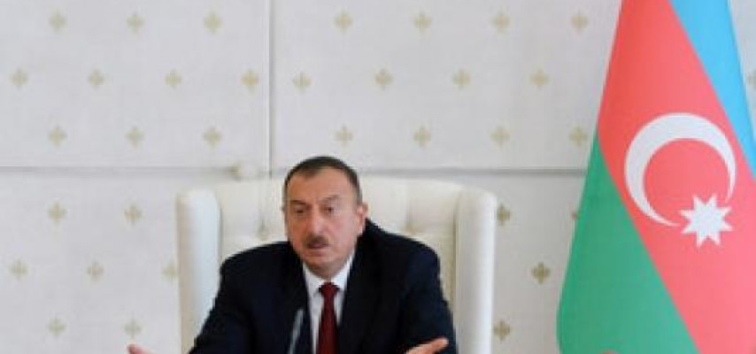 Prezident yenidən nəqliyyat sektorundan gileyləndi