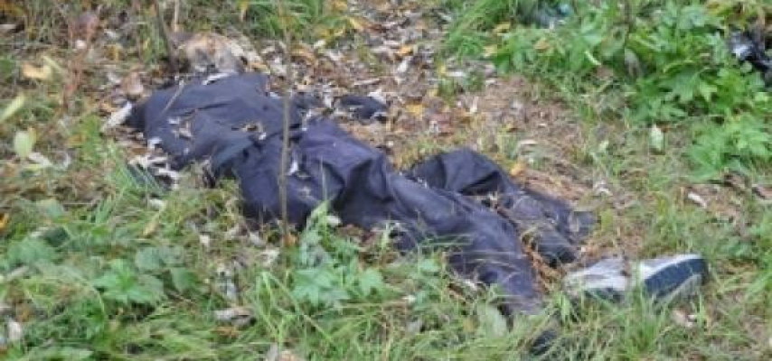Mikroavtobus yük maşını ilə toqquşdu: 1 ölü, 1 yaralı