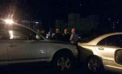 Tanınmış xanım teleaparıcı qəzaya düşdü