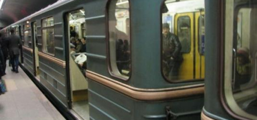 Metro stansiyalardan birində bağlanan xətt açıldı