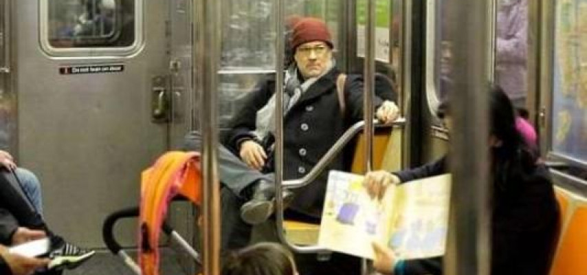 Məşhur aktyor metroda 