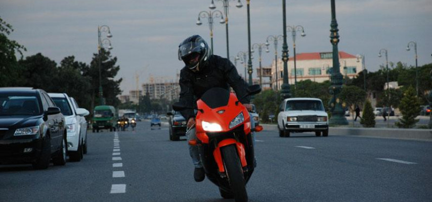 Bu da Bakının avtoş motosikletçisi