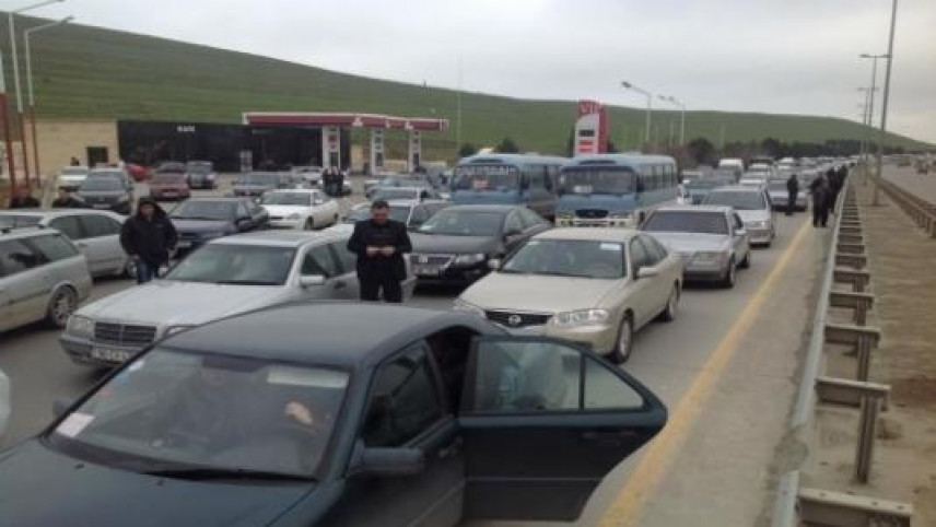 Rayon maşını olanlar Bakıya gəlməyin yolunu tapdı – 10 manat