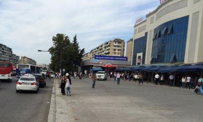 Satıcılarla polis arasında gərginlik - Parkomat davası
