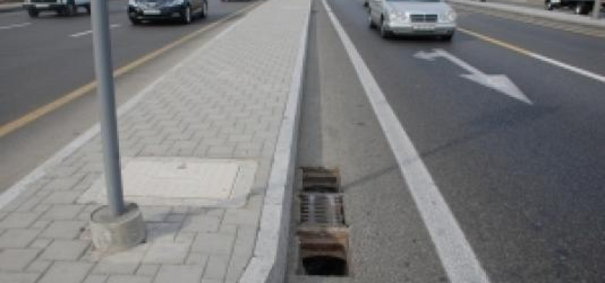 Bakıda xeyli sayda yağış barmaqlığı oğurlandı