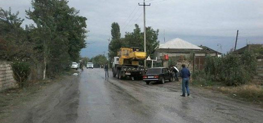 Sədr müavini qəzaya düşdü - Kəndləri işıqsız qoydu