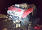 Ağdaşda “Kamaz” aşdı, sürücü yaralandı