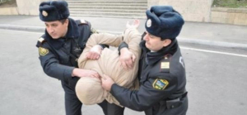 Sərnişin sürücünü beşbarmaqla öldürdü