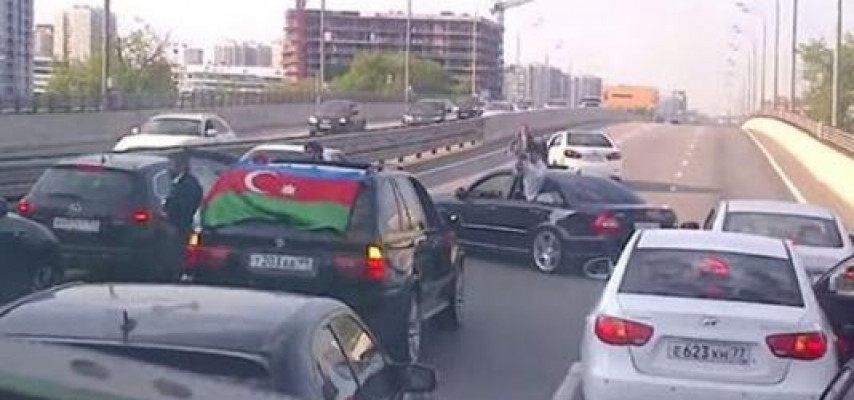 Rusiyada yolu cəhənnəmə çevirən azərbaycanlıların toy karvanı