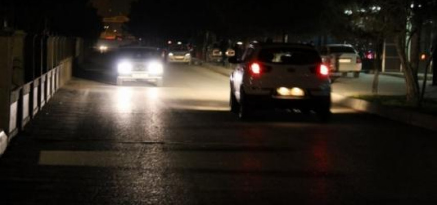 Ara yollar işıqsız qalıb