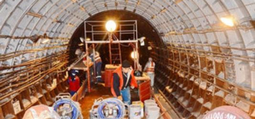 Metroda tunellərin rənglənməsi üçün yeni cihazlar alınıb