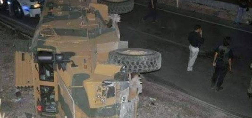 Hərbi maşın qəzaya uğradı: 13 yaralı