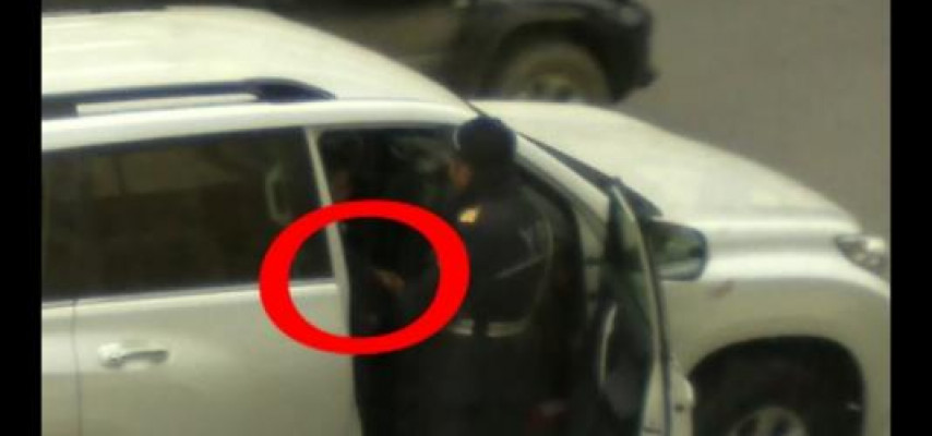 Yol polisini «rüşvət videosu» ilə şantaj etdi; həbs olundu