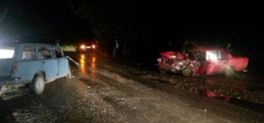 Xaçmazda iki avtomobil toqquşdu, sürücü öldü