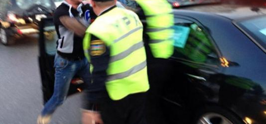 “Niva”nın sürücüsü polisi təpikləyib paqonunu cırdı