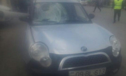 Sürücü ahıl kişini maşınla vuraraq qaçıb