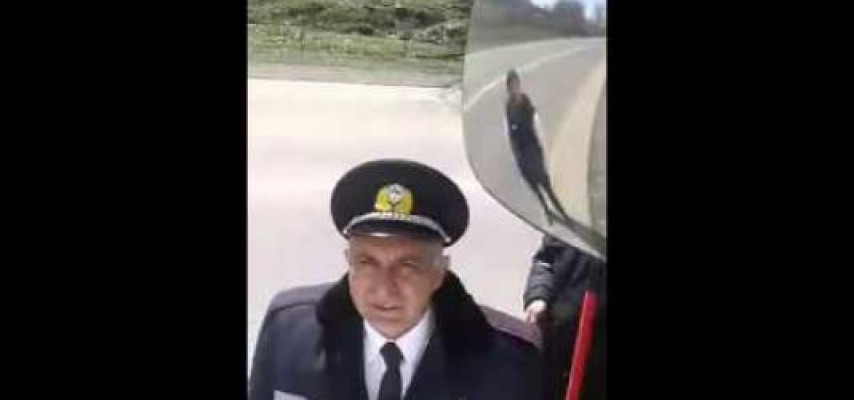 Nəqliyyat müfəttişlərinin türk sürücüdən pul dilənmək VİDEOsu