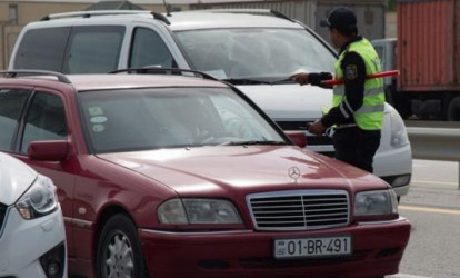 Yol polisi 30 qəpiklik işi 6 manata necə edir?
