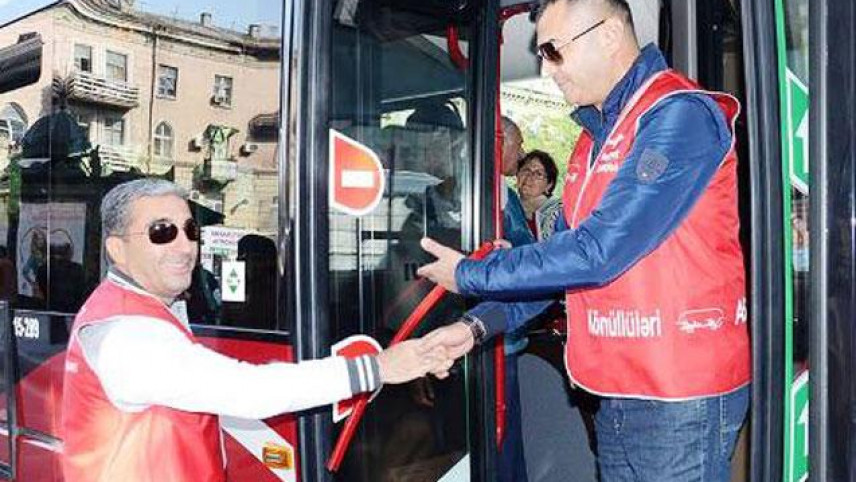 «Bu şəhərdə»nin Rafael və Coşqunu avtobusda bələdçi işləyir