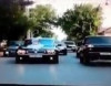 Toy karvanında avtomobilə işgəncə verən avtoxuliqan